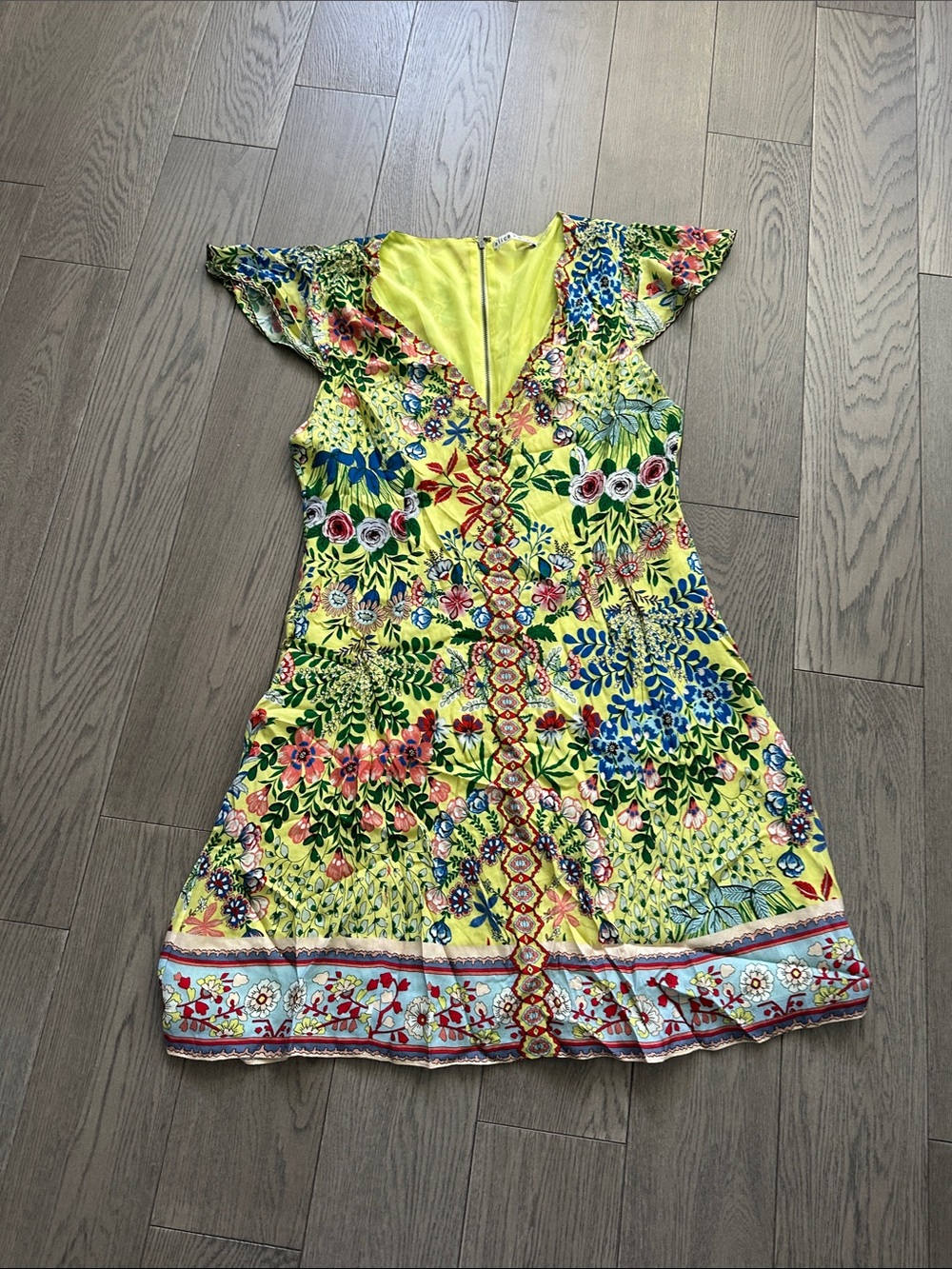 Alice + Olivia Yellow Floral V-Neck Mini Dress